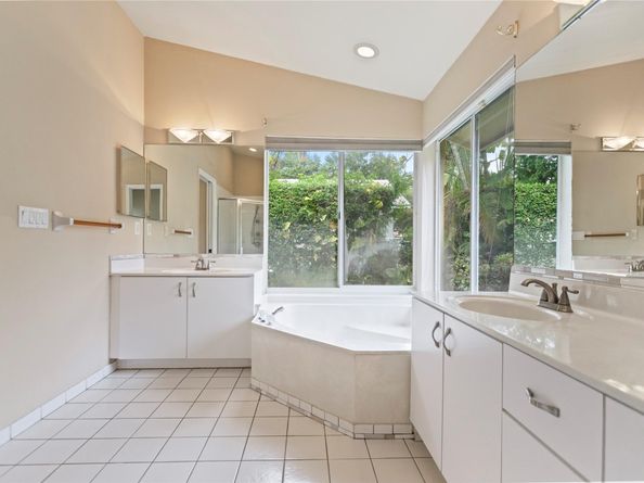 4841 NW 104th Ln, Coral Springs FL 33076