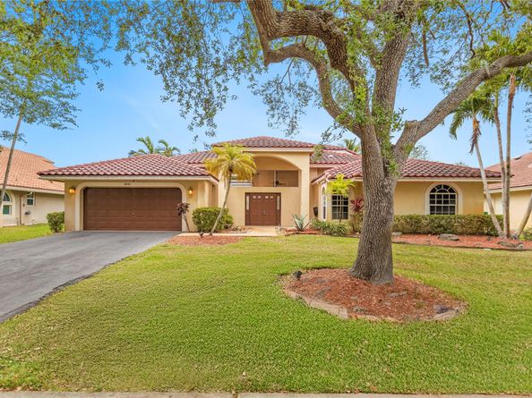 4841 NW 104th Ln, Coral Springs FL 33076