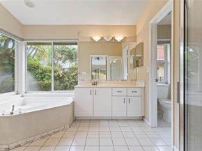 4841 NW 104th Ln, Coral Springs FL 33076