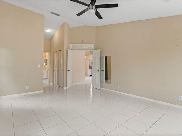 4841 NW 104th Ln, Coral Springs FL 33076