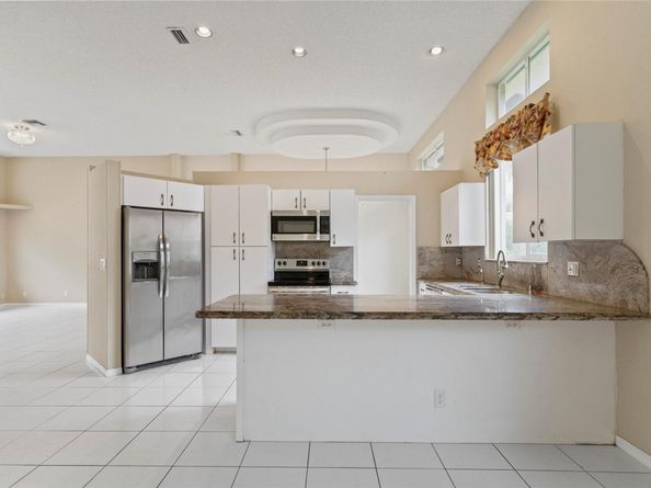 4841 NW 104th Ln, Coral Springs FL 33076