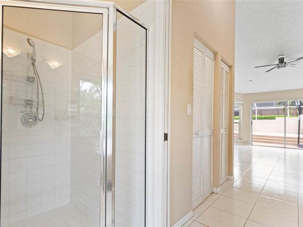 4841 NW 104th Ln, Coral Springs FL 33076