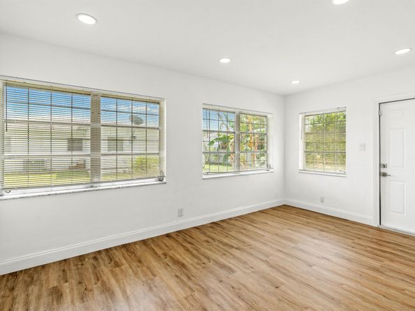 8302 NW 59th Court, Tamarac FL 33321