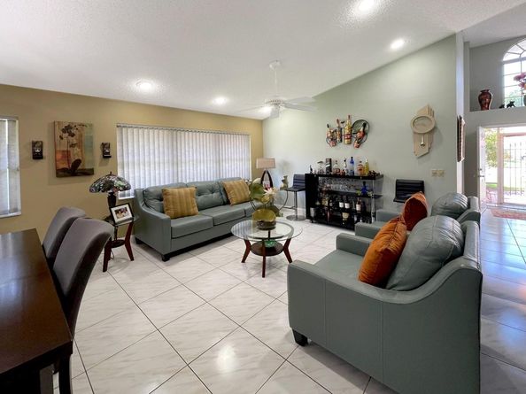 11088 Rios Rd, Boca Raton FL 33498