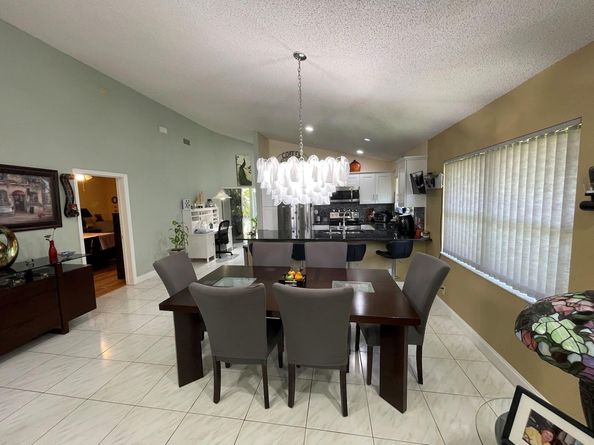 11088 Rios Rd, Boca Raton FL 33498