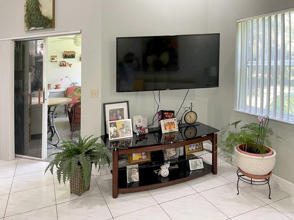 11088 Rios Rd, Boca Raton FL 33498