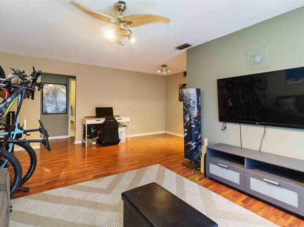 1250 SW 113th Ter 203, Pembroke Pines FL 33025