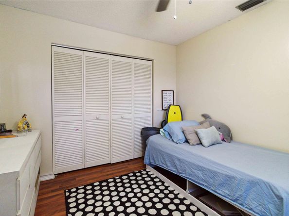 1250 SW 113th Ter 203, Pembroke Pines FL 33025