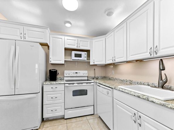 154 Tuscany C, Delray Beach FL 33446