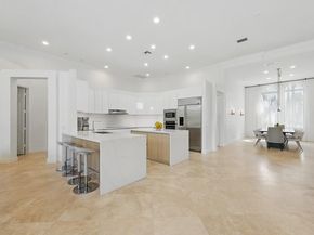 2454 Provence Ct, Weston FL 33327