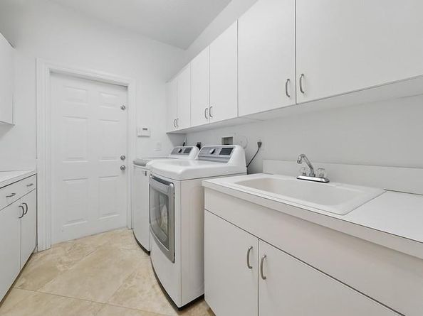2454 Provence Ct, Weston FL 33327