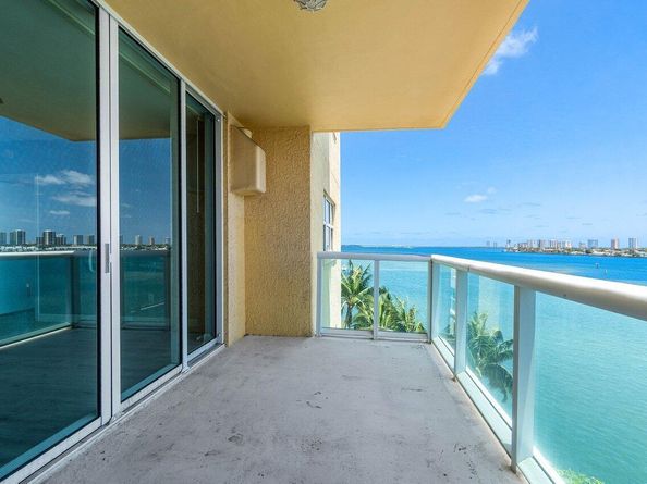 2640 Lake Shore Drive 614, Riviera Beach FL 33404