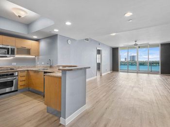 2640 Lake Shore Drive