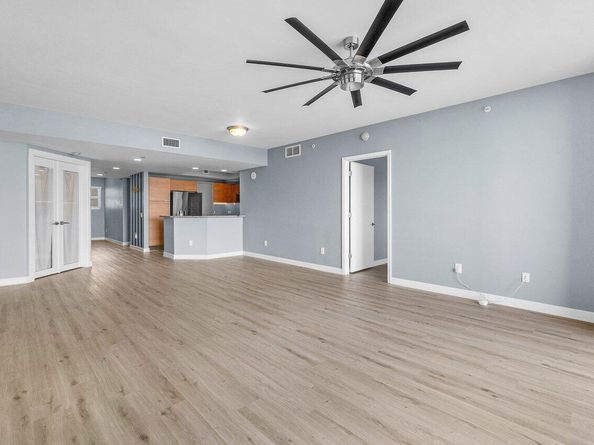 2640 Lake Shore Drive 614, Riviera Beach FL 33404