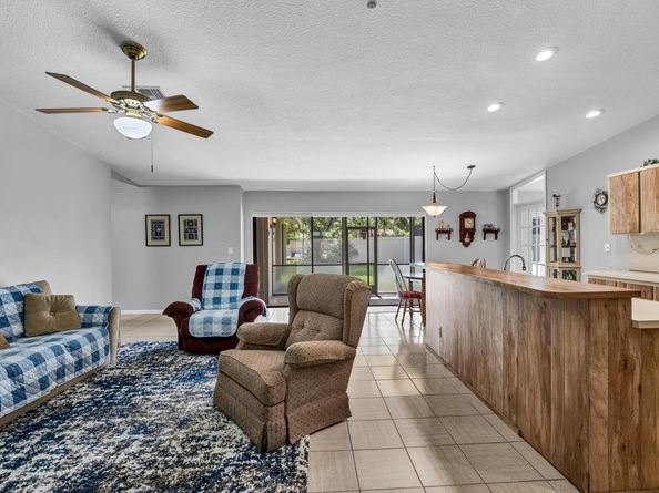 215 NW 86th Terrace, Coral Springs FL 33071