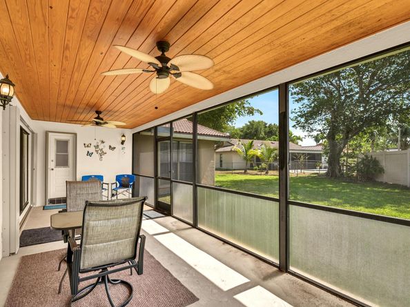 215 NW 86th Terrace, Coral Springs FL 33071