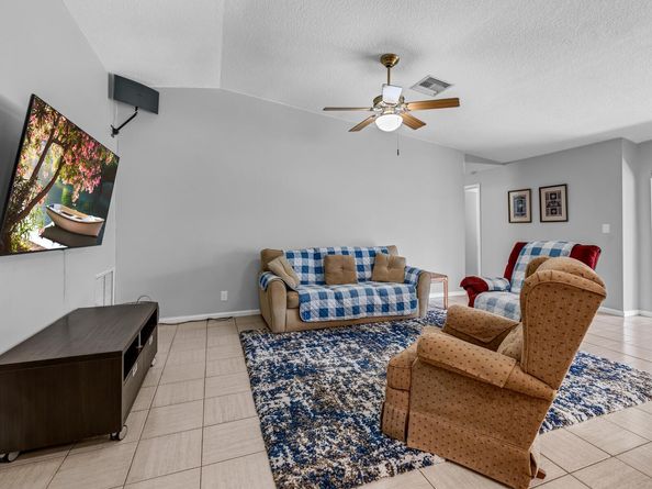 215 NW 86th Terrace, Coral Springs FL 33071