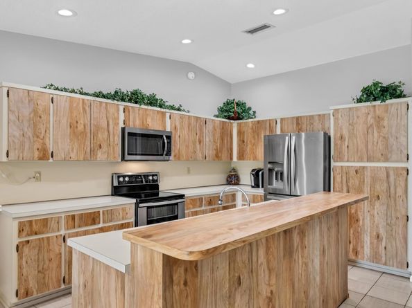215 NW 86th Terrace, Coral Springs FL 33071