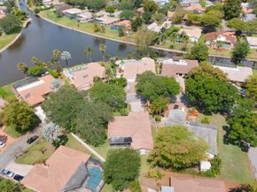 215 NW 86th Terrace, Coral Springs FL 33071