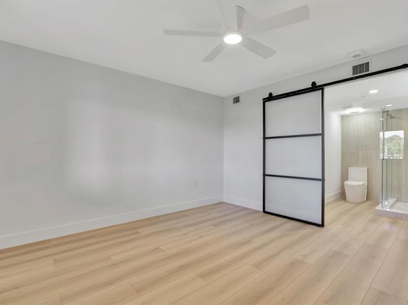501 Seafarer Circle 204, Jupiter FL 33477