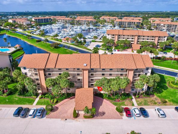 501 Seafarer Circle 204, Jupiter FL 33477