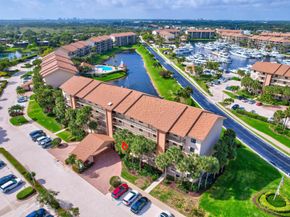 501 Seafarer Circle 204, Jupiter FL 33477