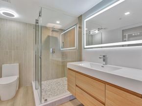 501 Seafarer Circle 204, Jupiter FL 33477
