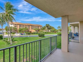 501 Seafarer Circle 204, Jupiter FL 33477
