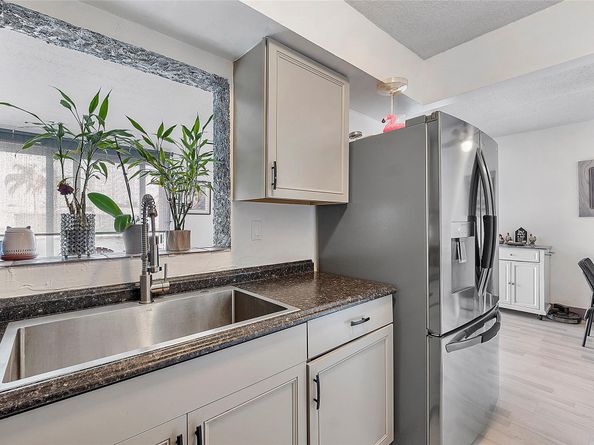 8103 NW 58th Pl, Tamarac FL 33321