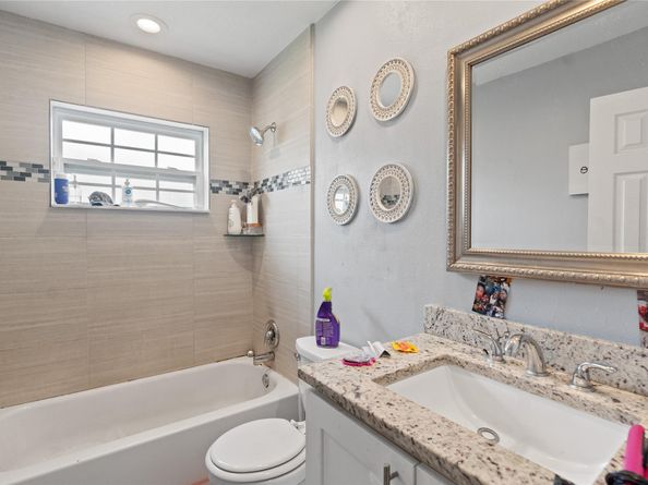 3820 NW 113th Ter, Sunrise FL 33323