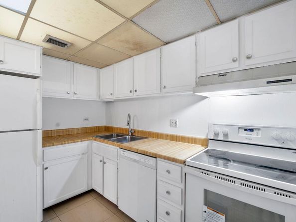 3720 Inverrary Drive 3d, Lauderhill FL 33319