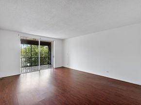 3720 Inverrary Drive 3d, Lauderhill FL 33319