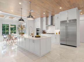 2306 NE 12th Ct, Fort Lauderdale FL 33304