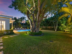 2306 NE 12th Ct, Fort Lauderdale FL 33304