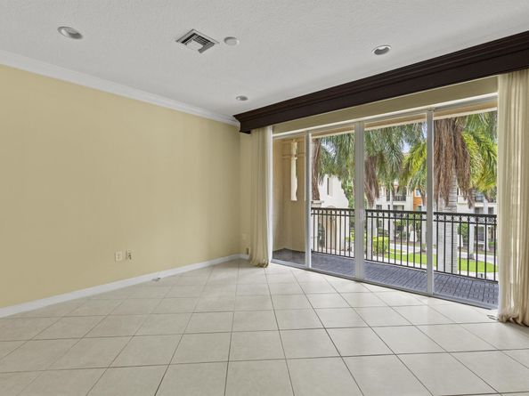 2900 NW 125th Avenue 3305, Sunrise FL 33323