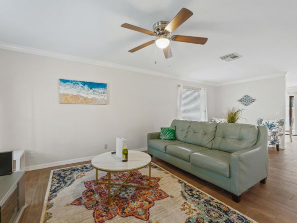 912 Sandtree Drive, Palm Beach Gardens FL 33403