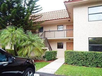 15701 W Waterside Cir