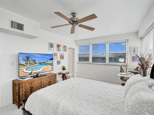 1900 S Ocean Dr 301, Fort Lauderdale FL 33316