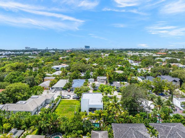 1629 NE 4th Place, Fort Lauderdale FL 33301