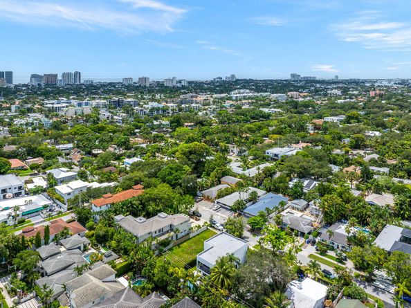 1629 NE 4th Place, Fort Lauderdale FL 33301