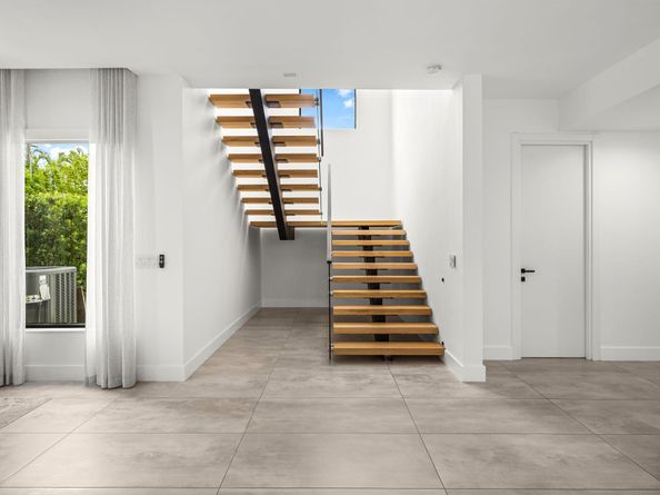 1629 NE 4th Place, Fort Lauderdale FL 33301