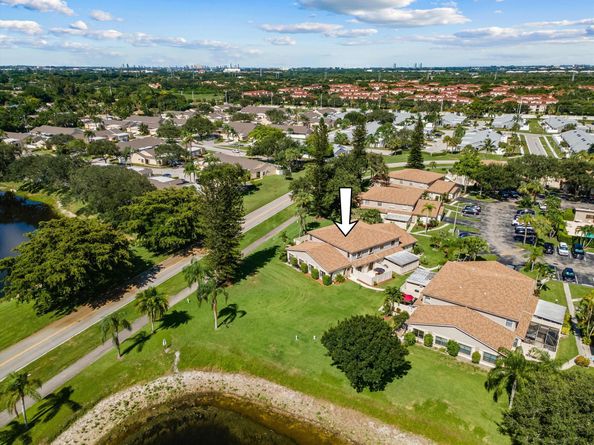 4451 Willow Pond Road B, West Palm Beach FL 33417