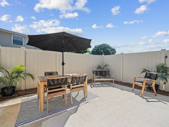 4451 Willow Pond Road B, West Palm Beach FL 33417