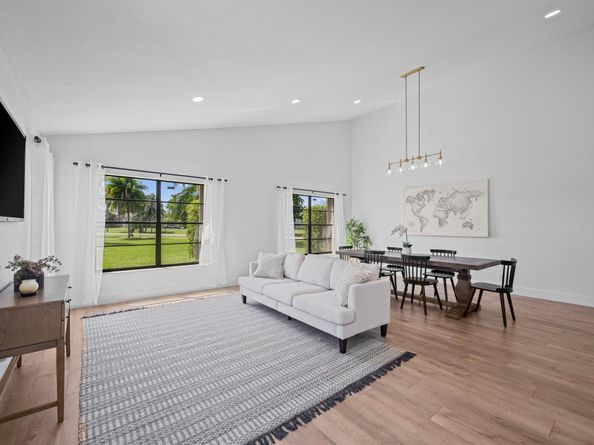 4451 Willow Pond Road B, West Palm Beach FL 33417