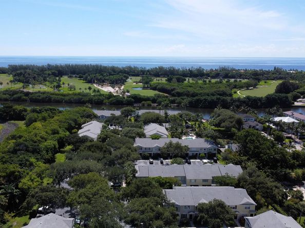 925 Kokomo Key Lane, Delray Beach FL 33483