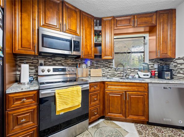 Undisclosed Address #FX-10502424, Plantation FL 33317