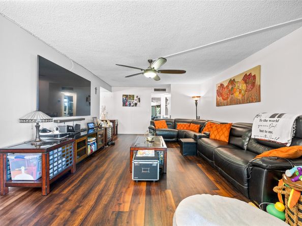 Undisclosed Address #FX-10502424, Plantation FL 33317