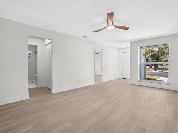 4498 NW 2nd Avenue, Boca Raton FL 33431