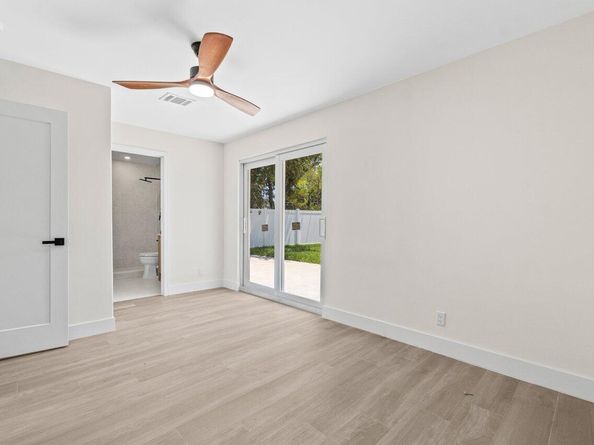 4498 NW 2nd Avenue, Boca Raton FL 33431