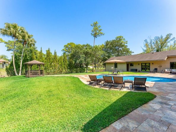 5840 NW 66th Ave, Parkland FL 33067